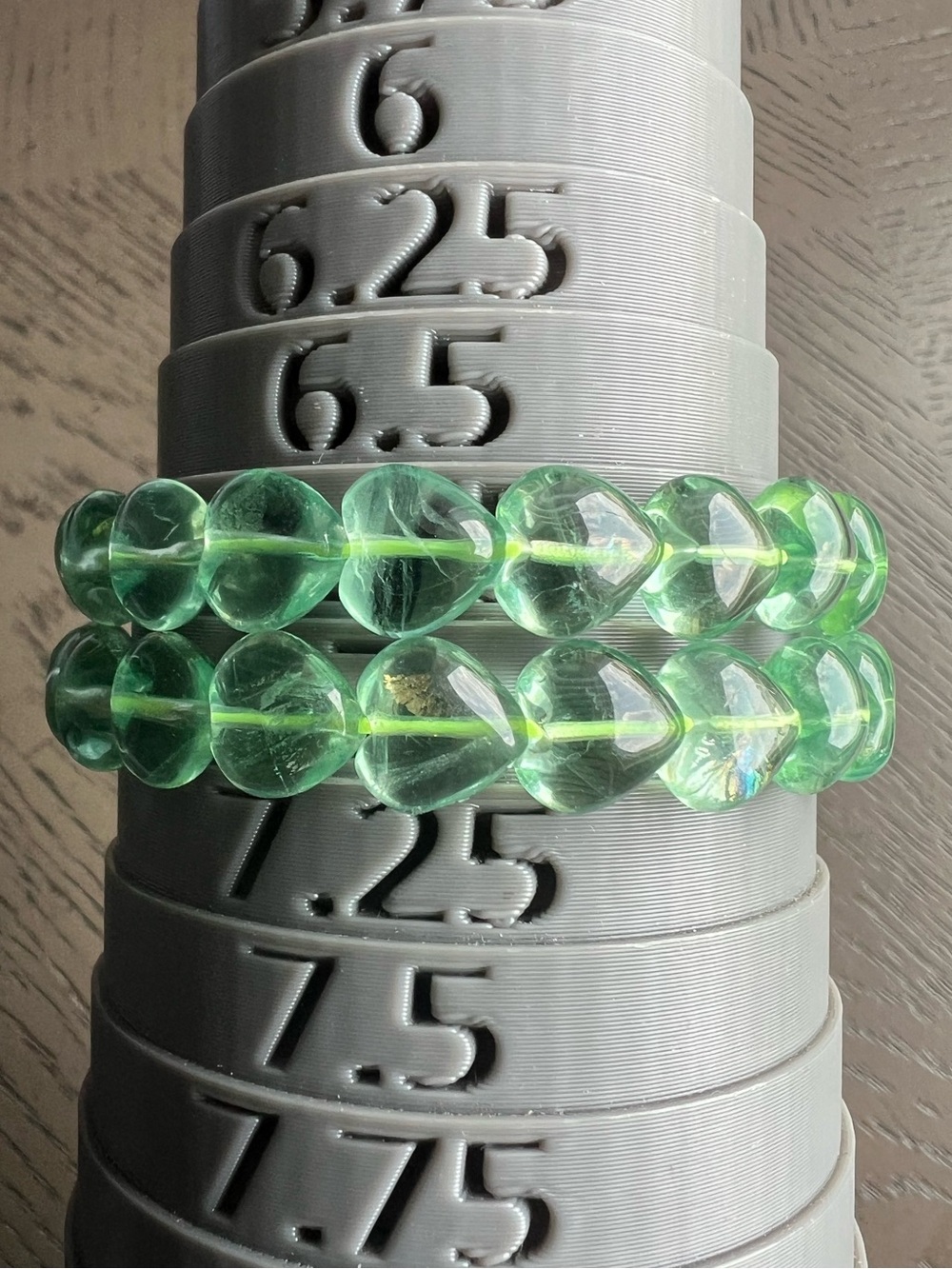 Green fluorite heart bracelet SIZE 6.75-7’ ( ONE )